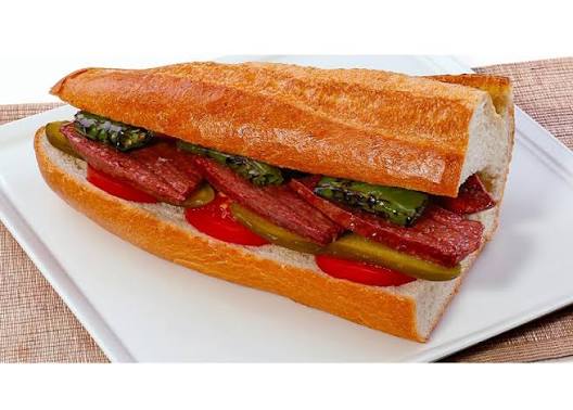 ***MANGALDA SUCUK EKMEK